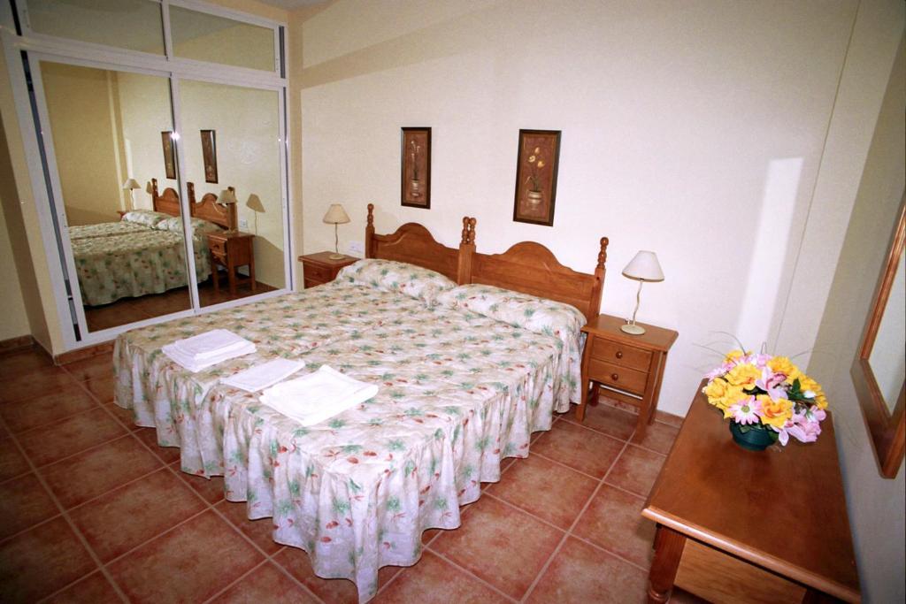 Apartamentos La Casa Del Barrio Maro Zimmer foto